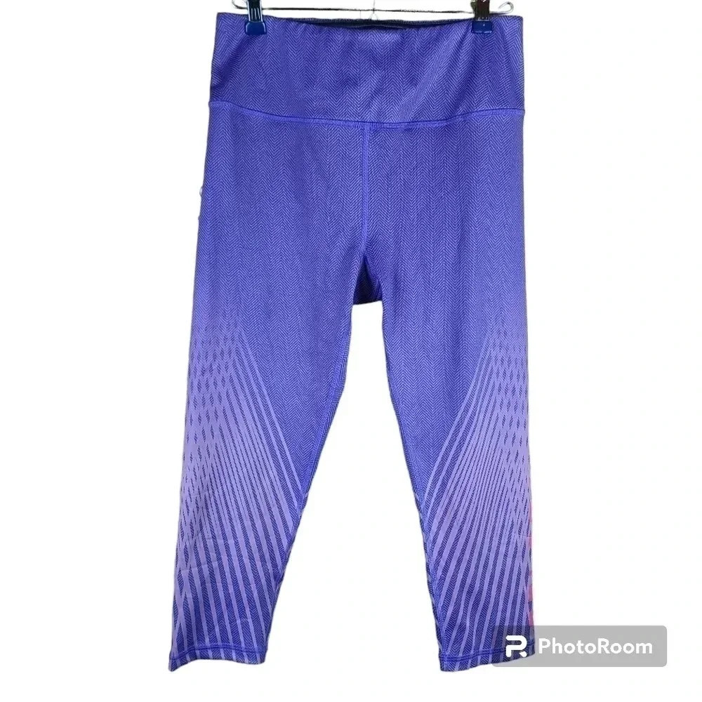 NWT Kali Peloton hazy purple capri legging Cropped Size Large Activewear